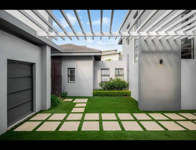 4 BEDROOM HOUSE FOR SALE IN STEYN CITY